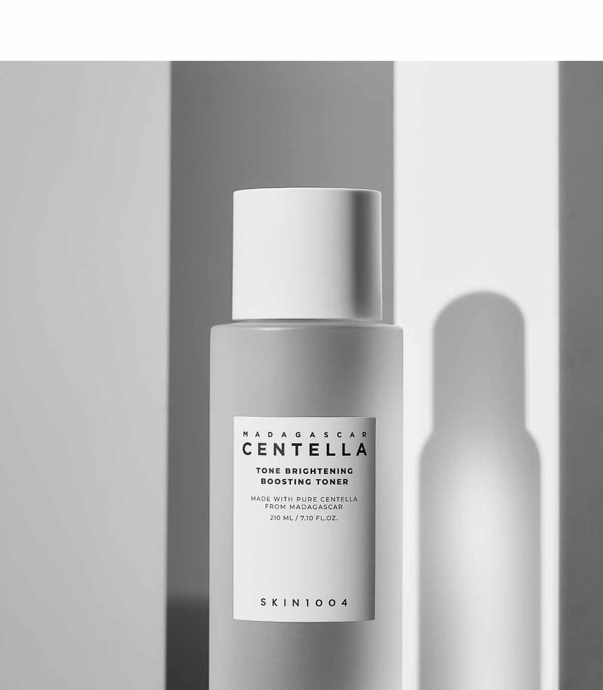 SKIN1004 - Madagascar Centella Tone Brightening Boosting Toner - 210ml